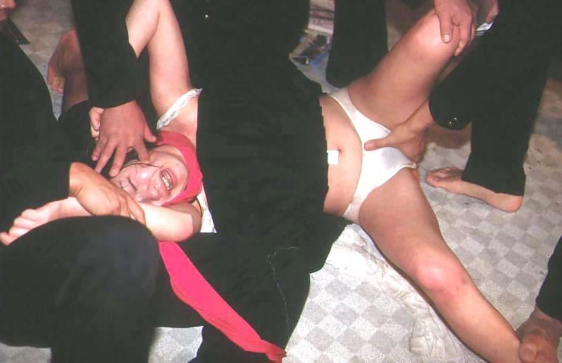 25P Babes in white panties trouble 5.