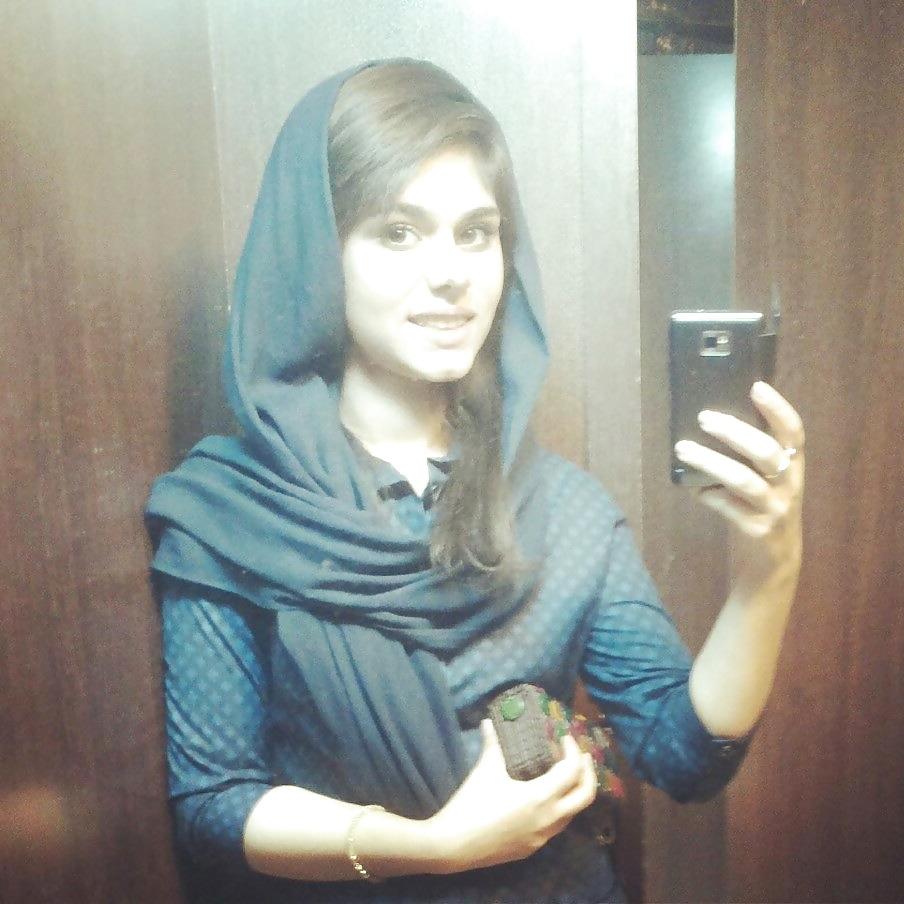 10P Beautiful Persian FB Teen Babe