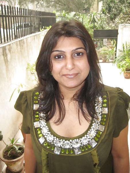 25P Riya Indian Ahmedabad Gujarat Bombay India Girl 