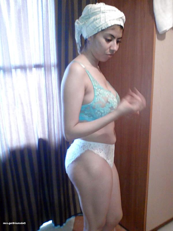 15P Indian teen nude 211