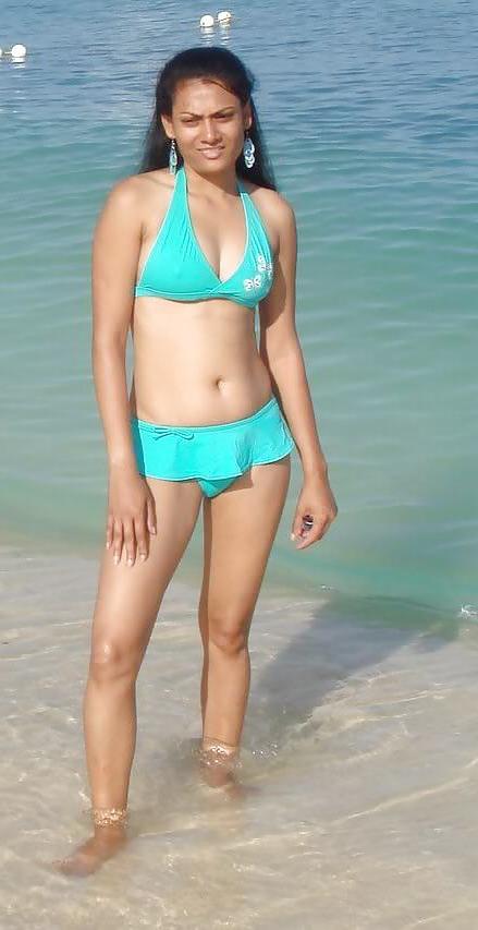 15P Indian teen nude 211