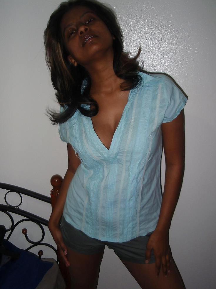 15P Indian teen nude 211