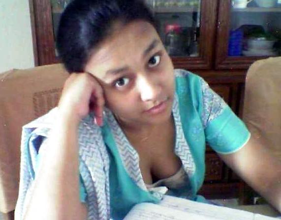 20P Indian teen nude 182