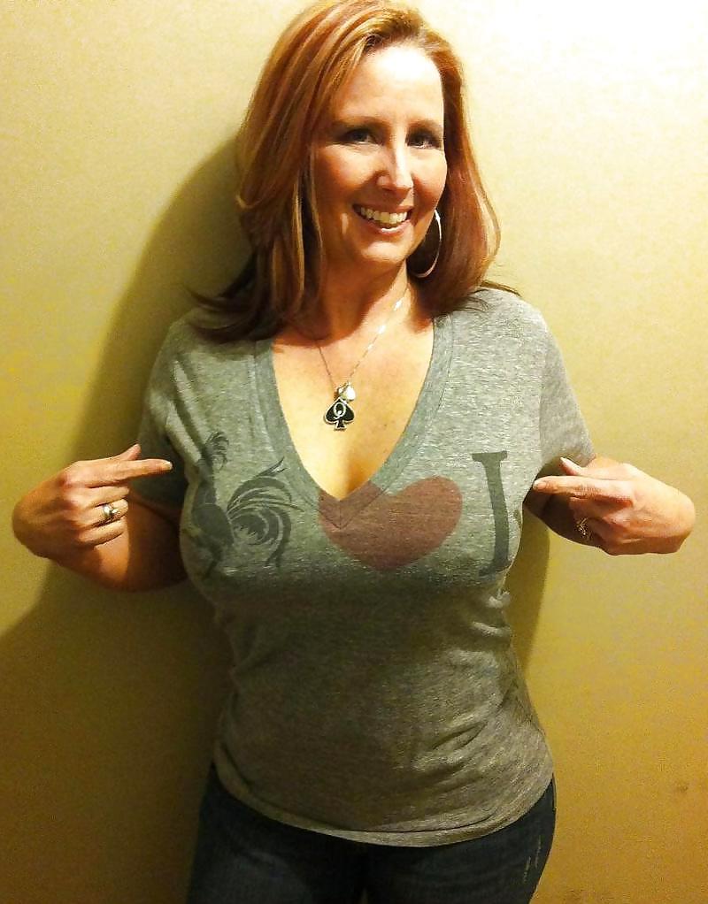 7P Amazing MILF with big boobs