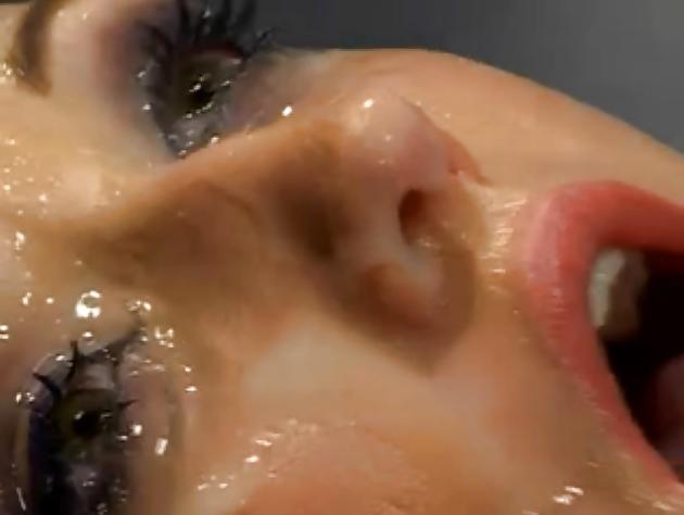 10P Close up facial