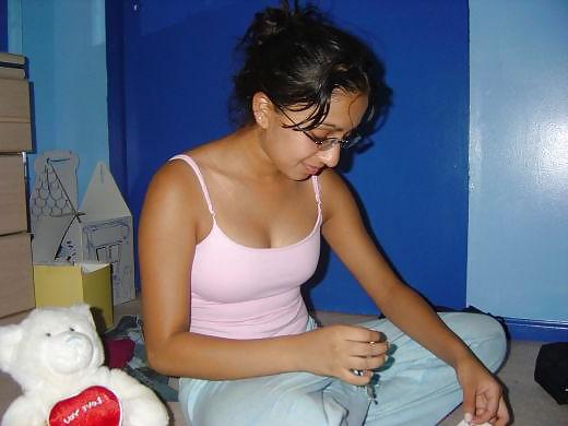 22P Indian teen nude 240