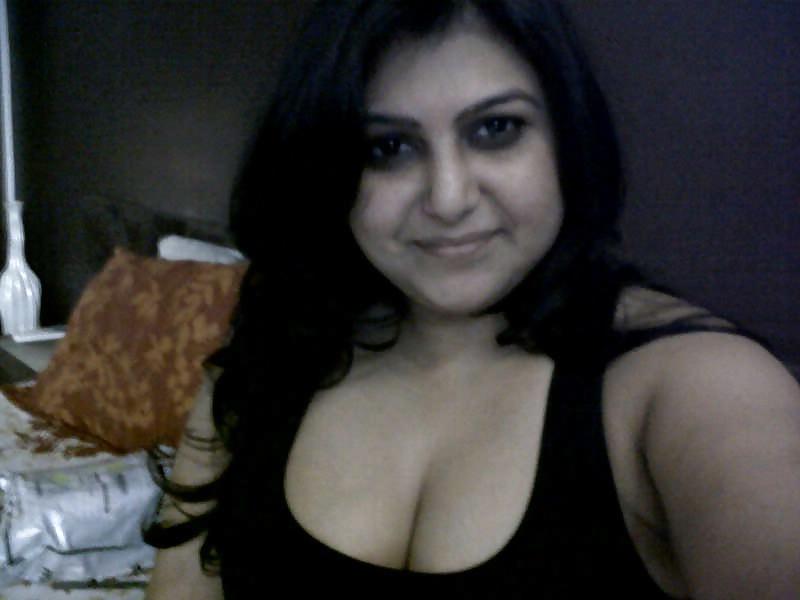 25P Riya Mithibai College Mumbai India Indian 