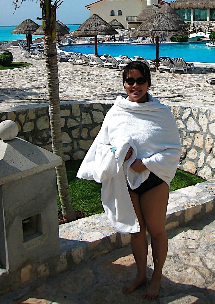 15P Indian teen nude 313