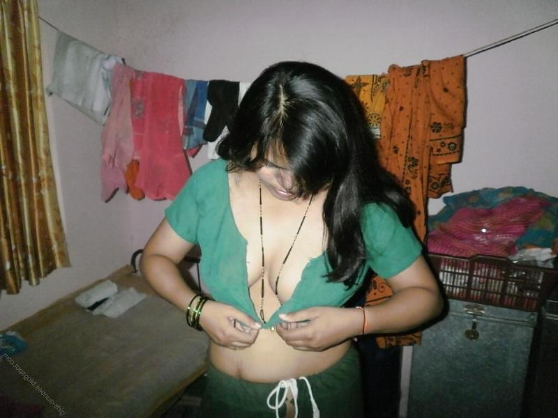 15P Indian teen nude 304