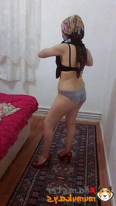 15P Turkish Ass Pics Part 13 (Only Hijab)