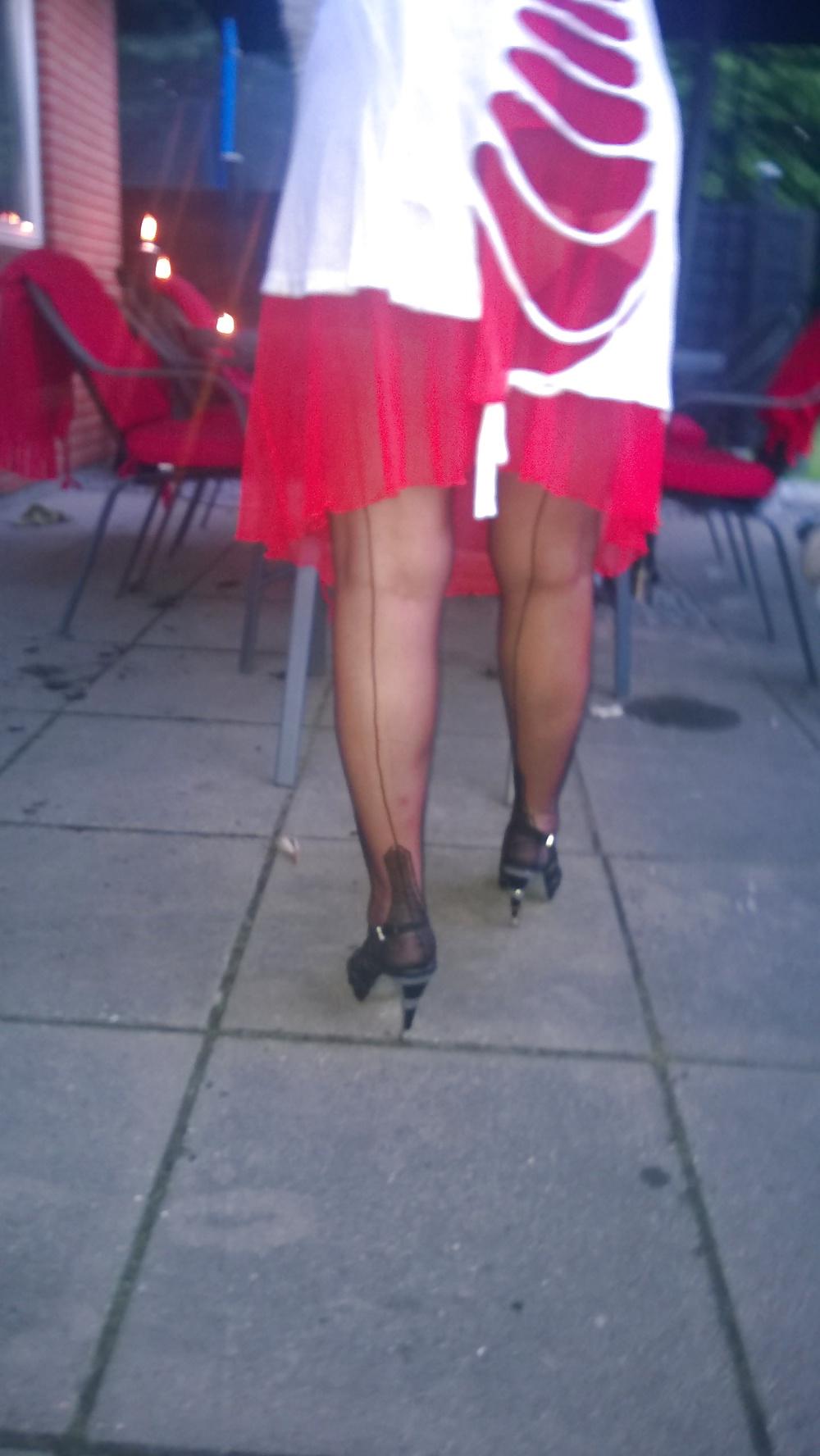 25P FF stockings in garden