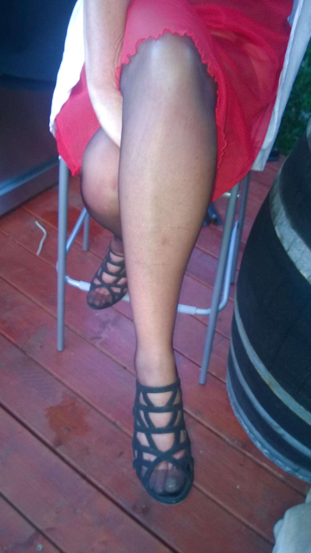 25P FF stockings in garden
