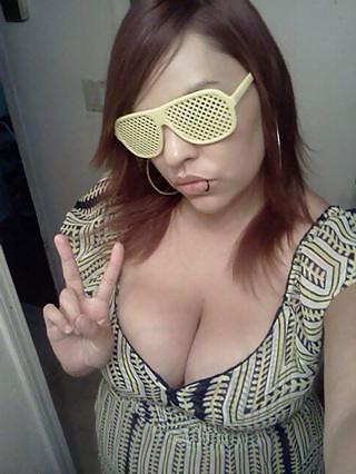 14P Huge tits non nude