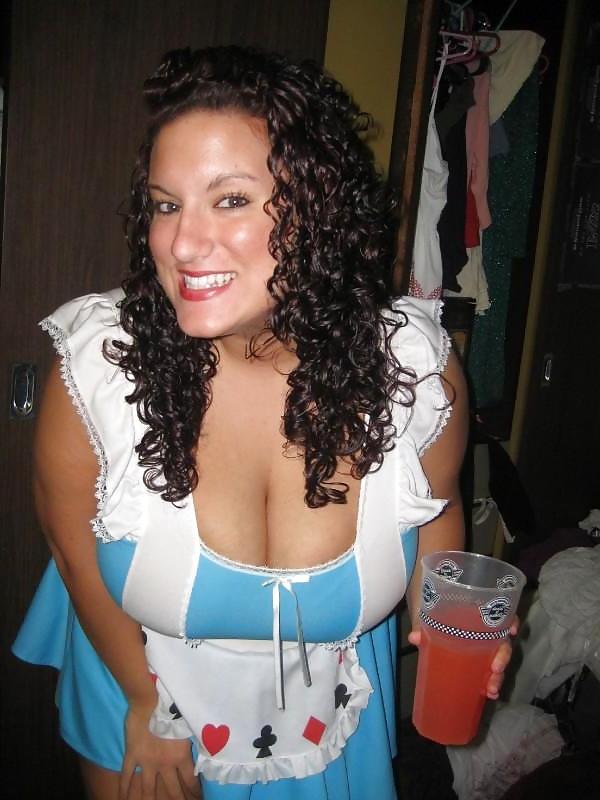 18P American Girl With Massive Breasts