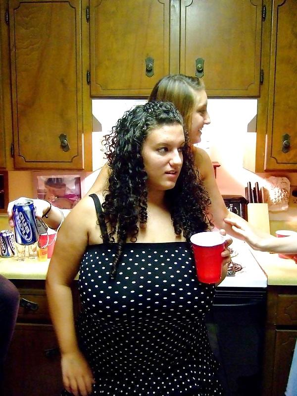 18P American Girl With Massive Breasts