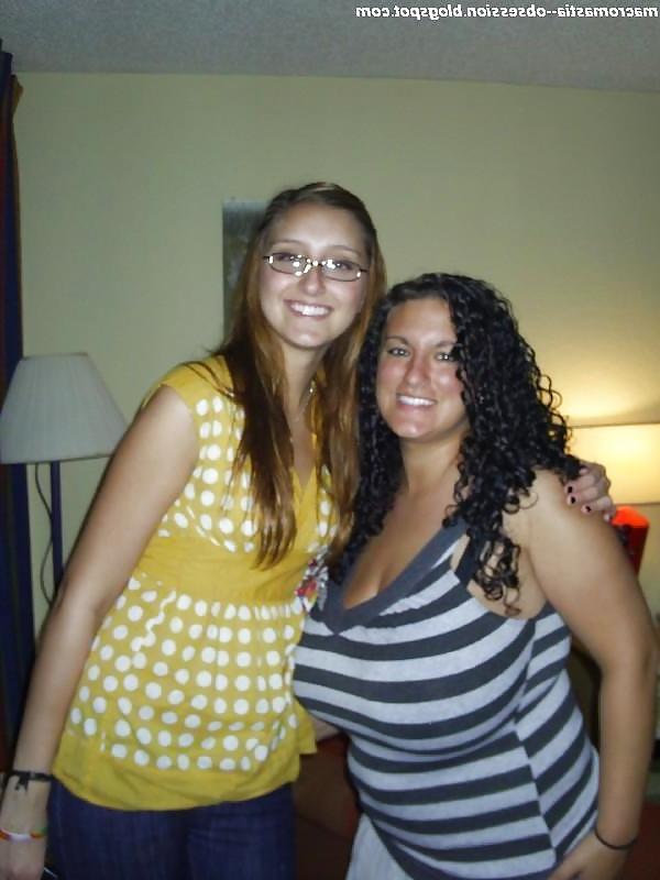 18P American Girl With Massive Breasts
