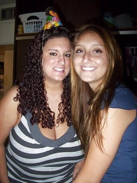 18P American Girl With Massive Breasts