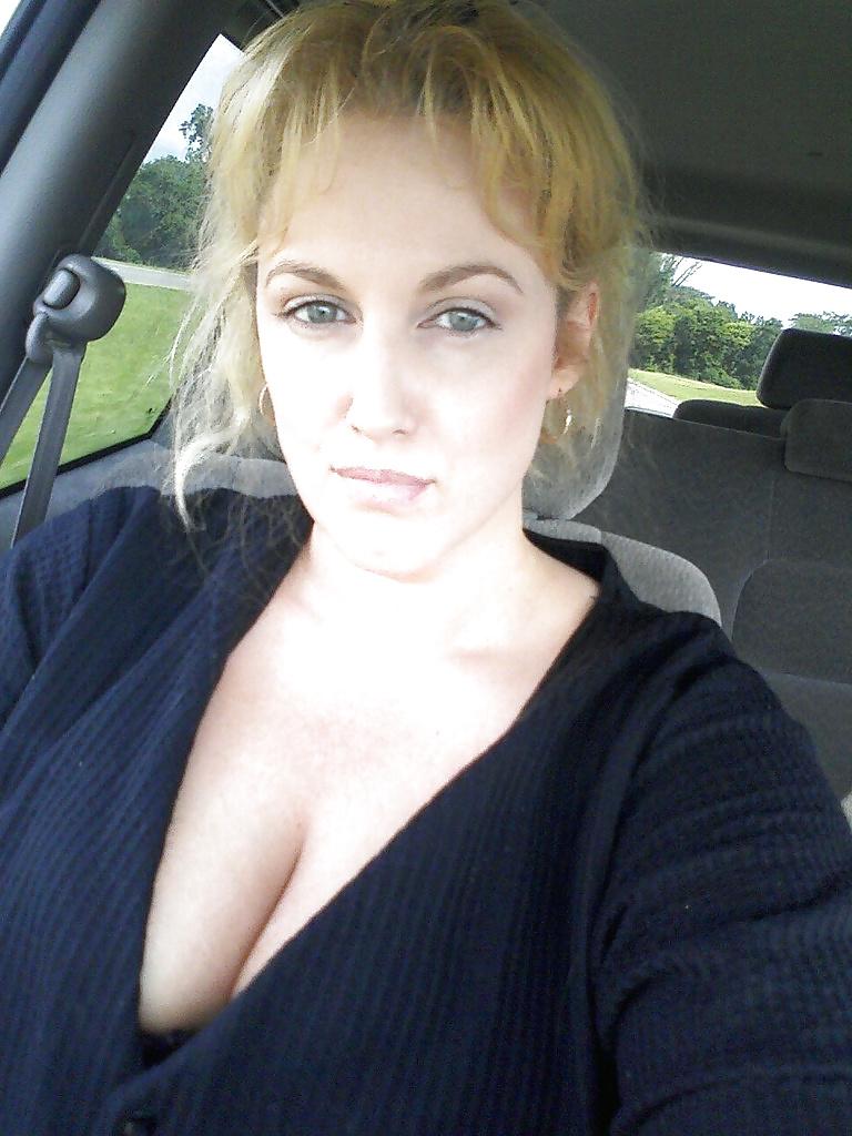 25P Big Tit Melissa From SmutDates (I think).