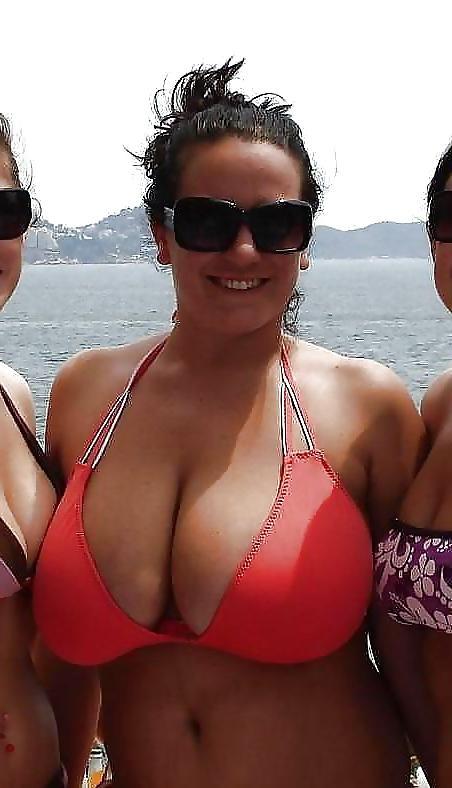 11P Amerikanische MILF mit riesigen Brüsten