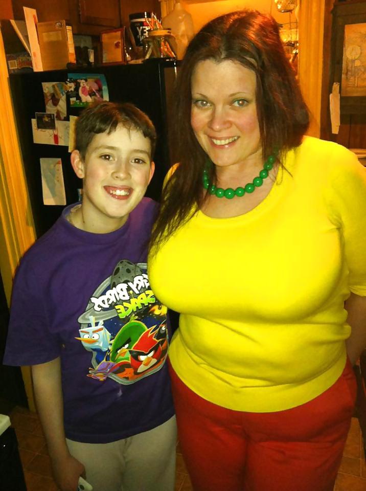 13P American Milf With Huge Tits