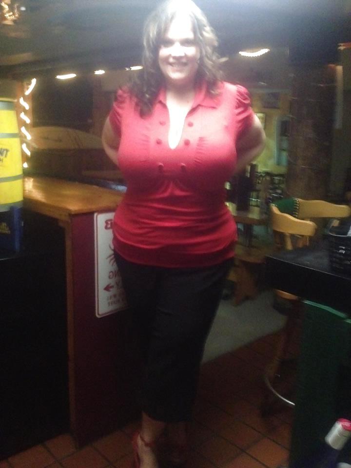 13P American Milf With Huge Tits