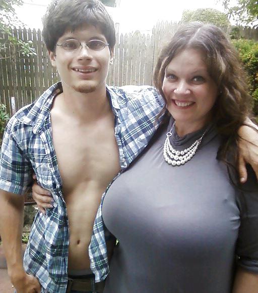 13P American Milf With Huge Tits