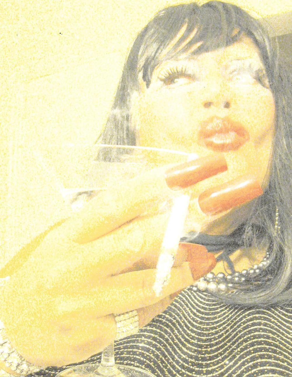 5P Vicki's smoking sis