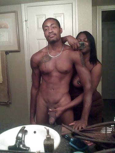 25P Str8 couple selfpics