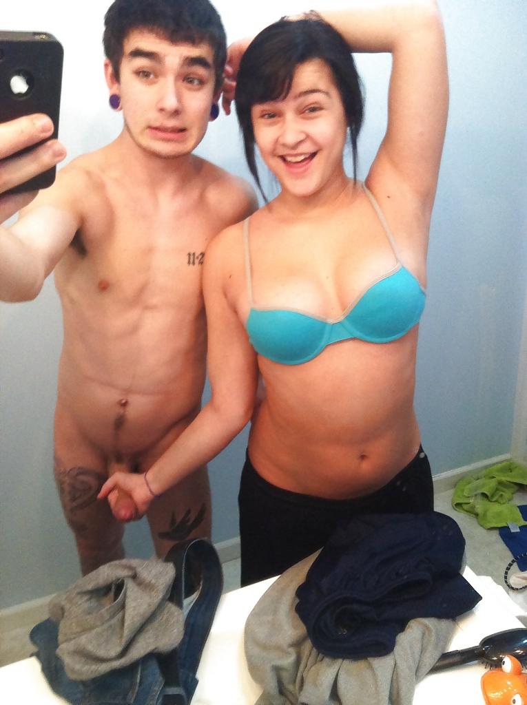 25P Str8 couple selfpics