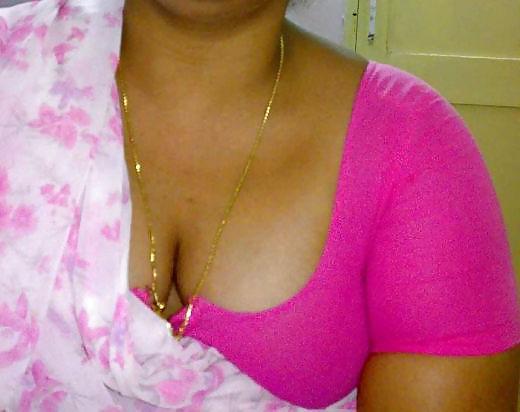 25P Indian aunty