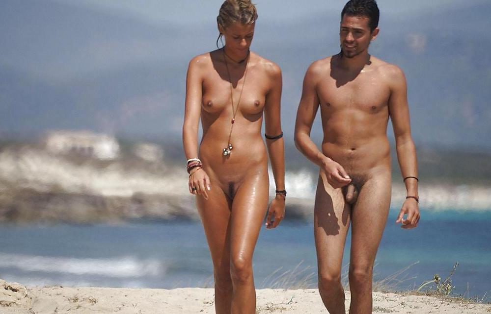20P Naked couple 49.