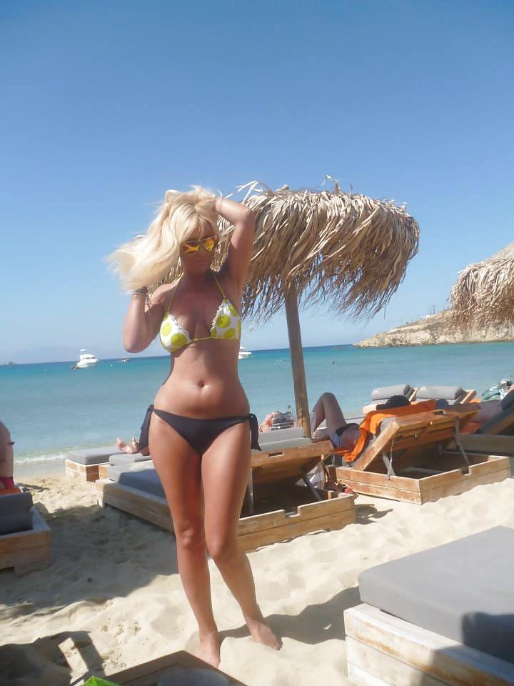 25P Chubby blonde with huge boobs