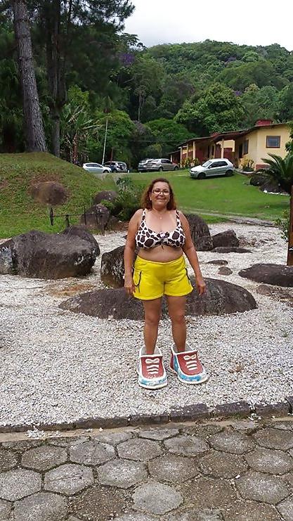 17P Big awesome granny tits