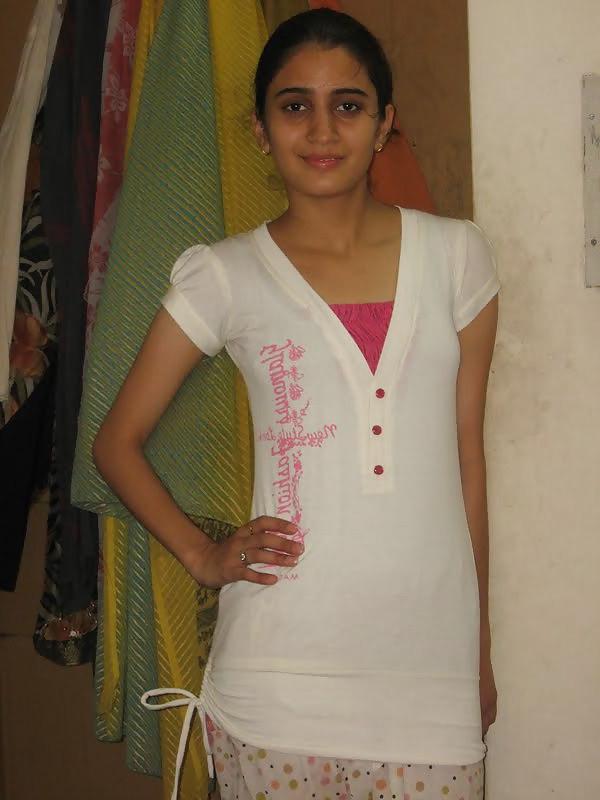 15P Beautiful Indian Girls 39-- By Sanjh