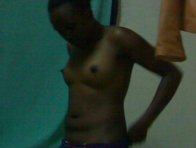 16P Yummy ebony from kenya