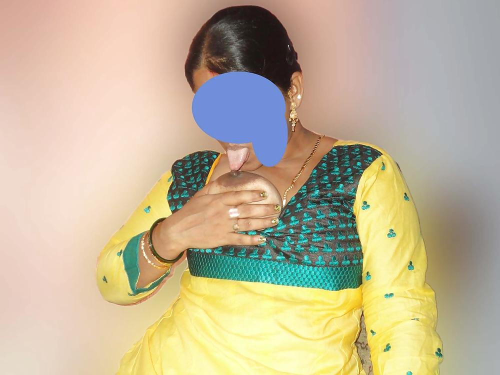 25P Indian Aunty Show 11