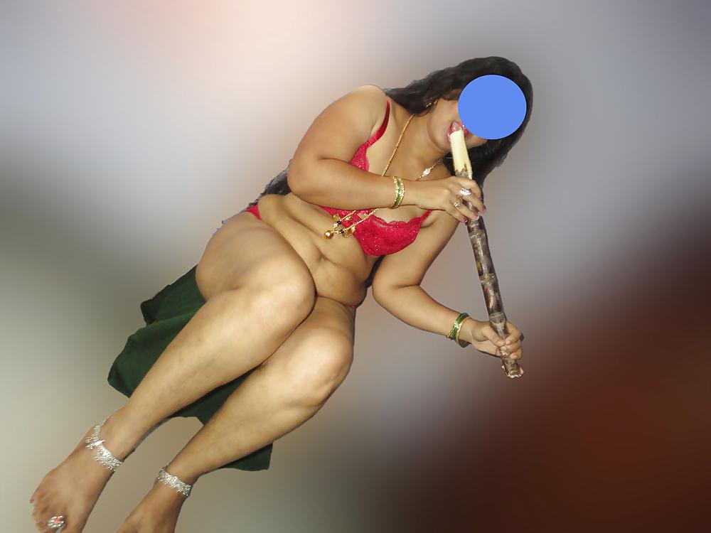 25P Indian Aunty Show 11