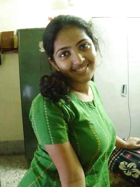 25P Hot indian unsatisfied women