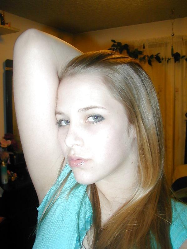 20P Selfshot Teen - only tits