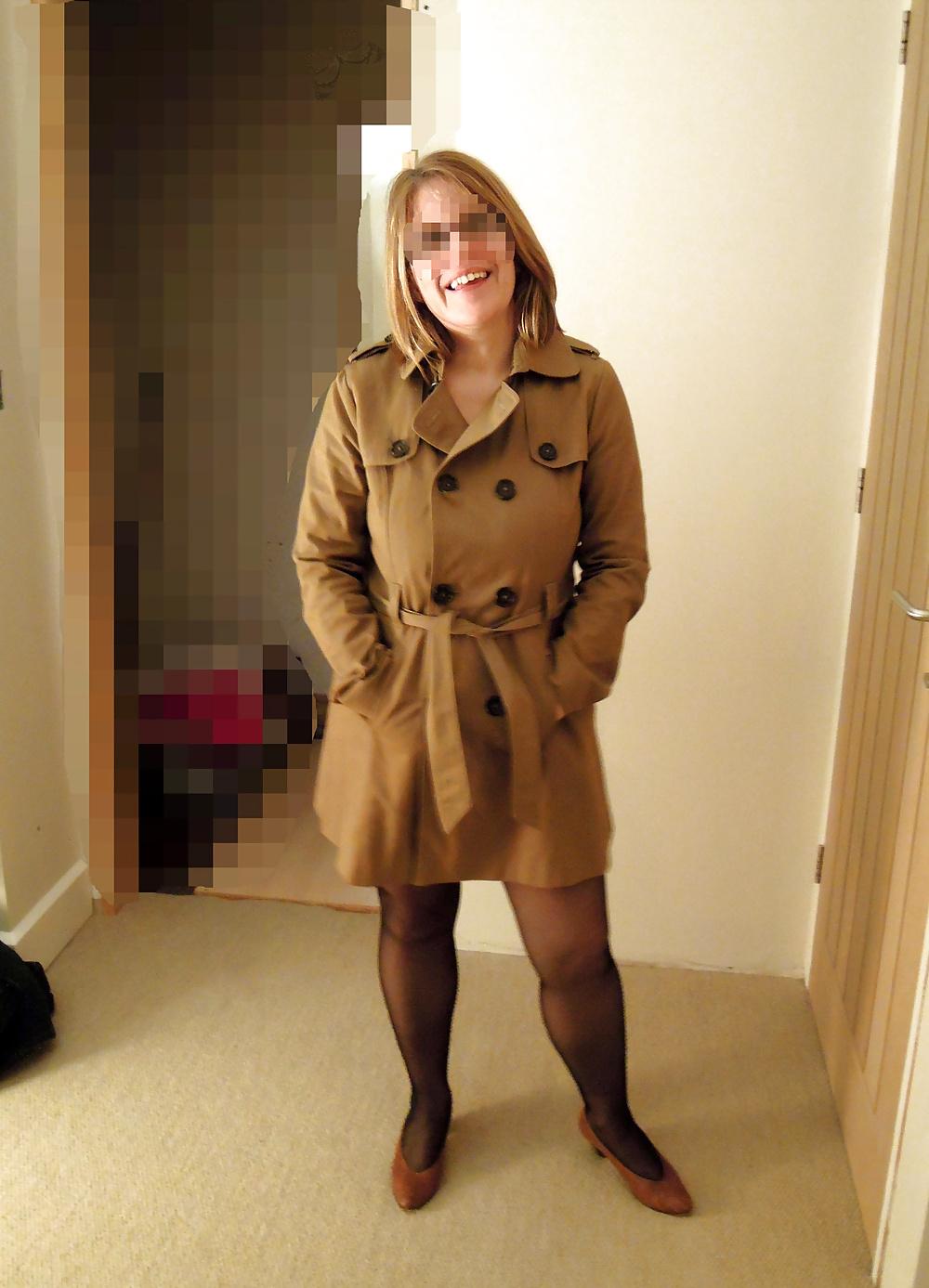 25P The Best of Exposed Wife Debbie