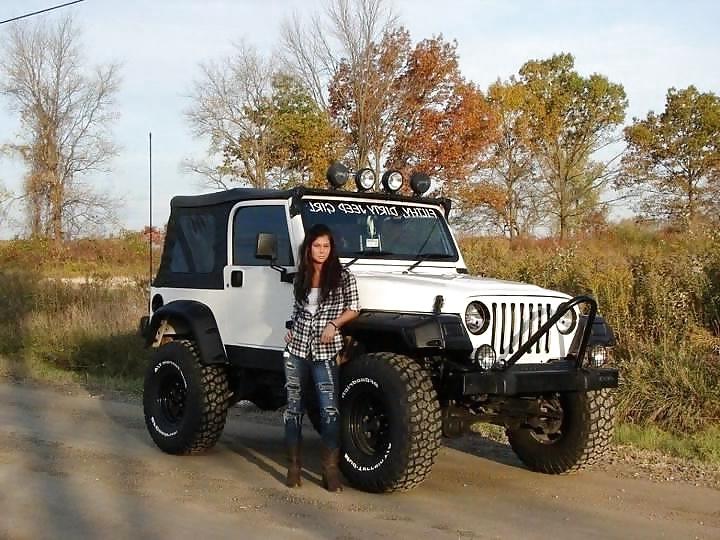 25P Amateur Jeep Babes - Mojitog