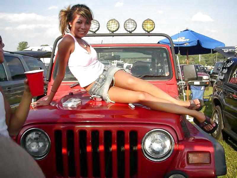 25P Amateur Jeep Babes - Mojitog
