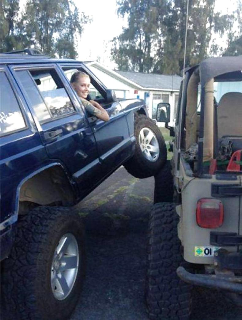 25P Amateur Jeep Babes - Mojitog