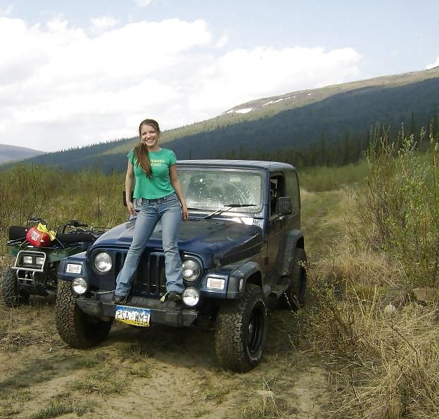 25P Amateur Jeep Babes - Mojitog