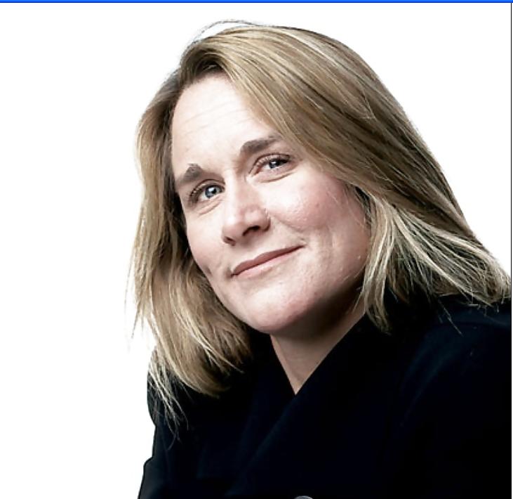 25P Would love to lick Angela Ahrendts' boots