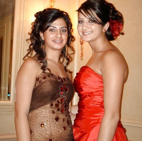 21P Persian Sexy Women 1