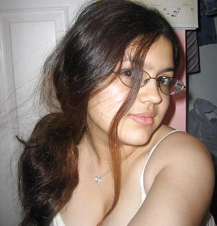 21P Persian Sexy Women 1