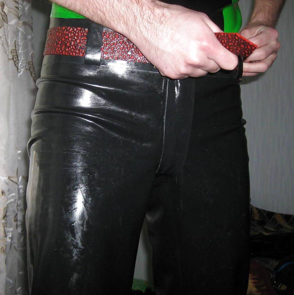 16P 3-rd. 2012-04-12. Latex jeans, belts t-shirt and socks.