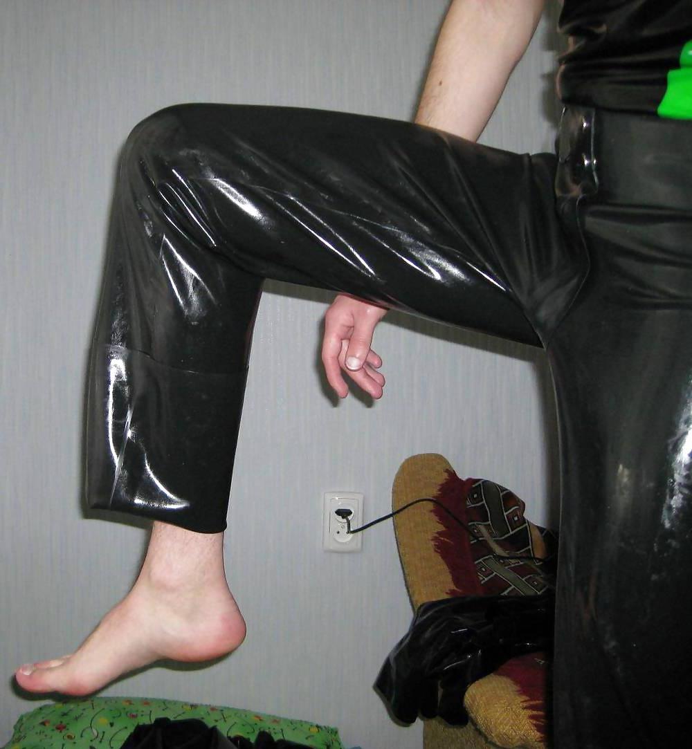 16P 3-rd. 2012-04-12. Latex jeans, belts t-shirt and socks.