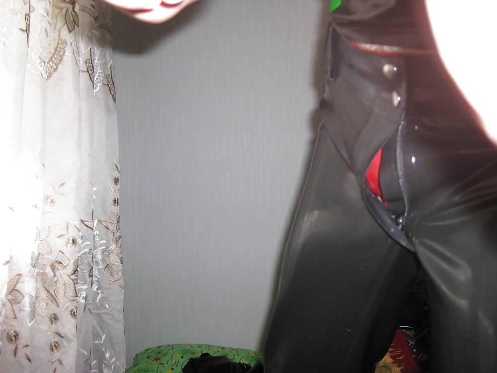 16P 3-rd. 2012-04-12. Latex jeans, belts t-shirt and socks.